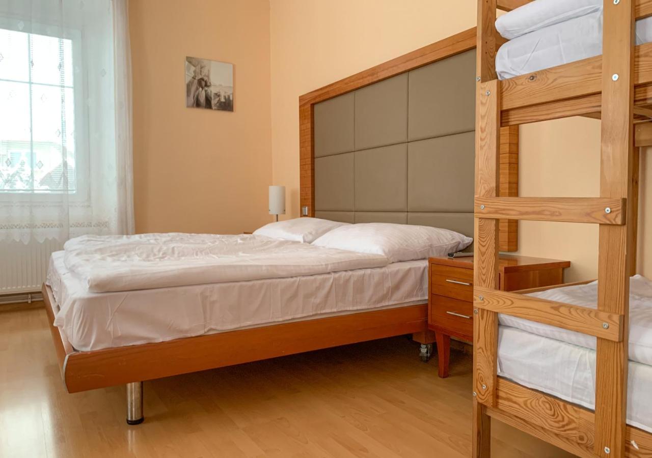 Penzion Mlynicky Dvur Červená Voda エクステリア 写真